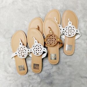 New Dolce Vita Gotie White/Brown Laser Cut Thong Sandals S40
